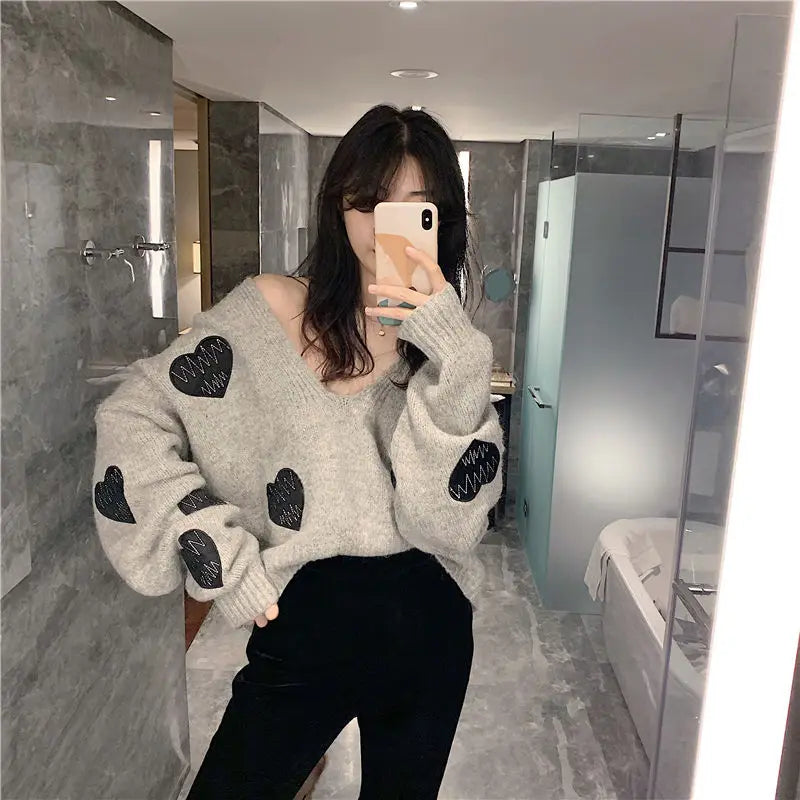 Ladies’ V-Neck Printed Knitted Pullover Sweater